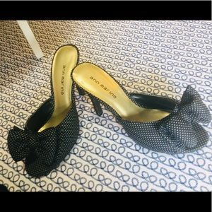 💕 Ann  Marino peep toe heels size 7M